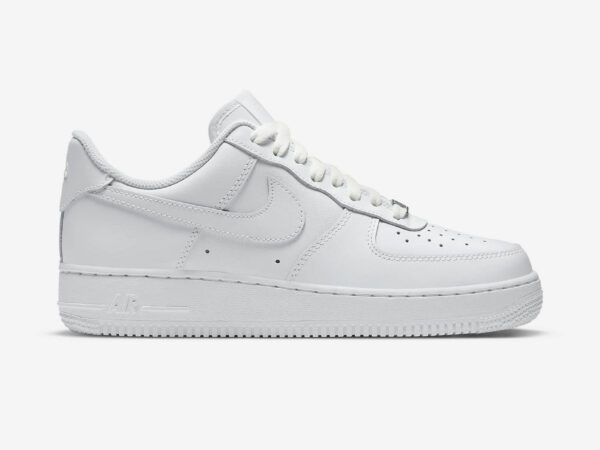 Nike Women Air Force 1 '07 white 129 euro